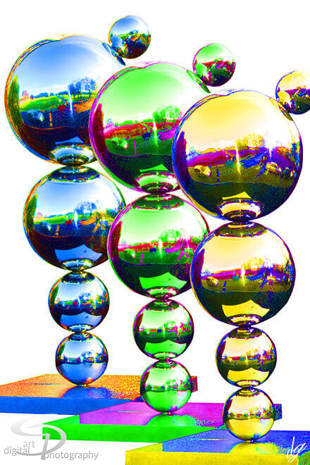 Digital Art: The sculpture - Apples and Atoms- by Eil's O'Connell RHA
 in the park of Trinity College Dublin, shown in a 3-color version.