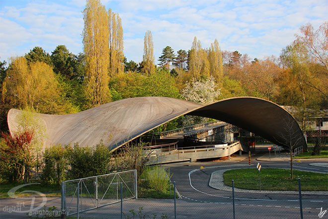 La coupole de la garderie Nestlé dans la Vallée de la jeunesse - -Lausanne (Suisse)